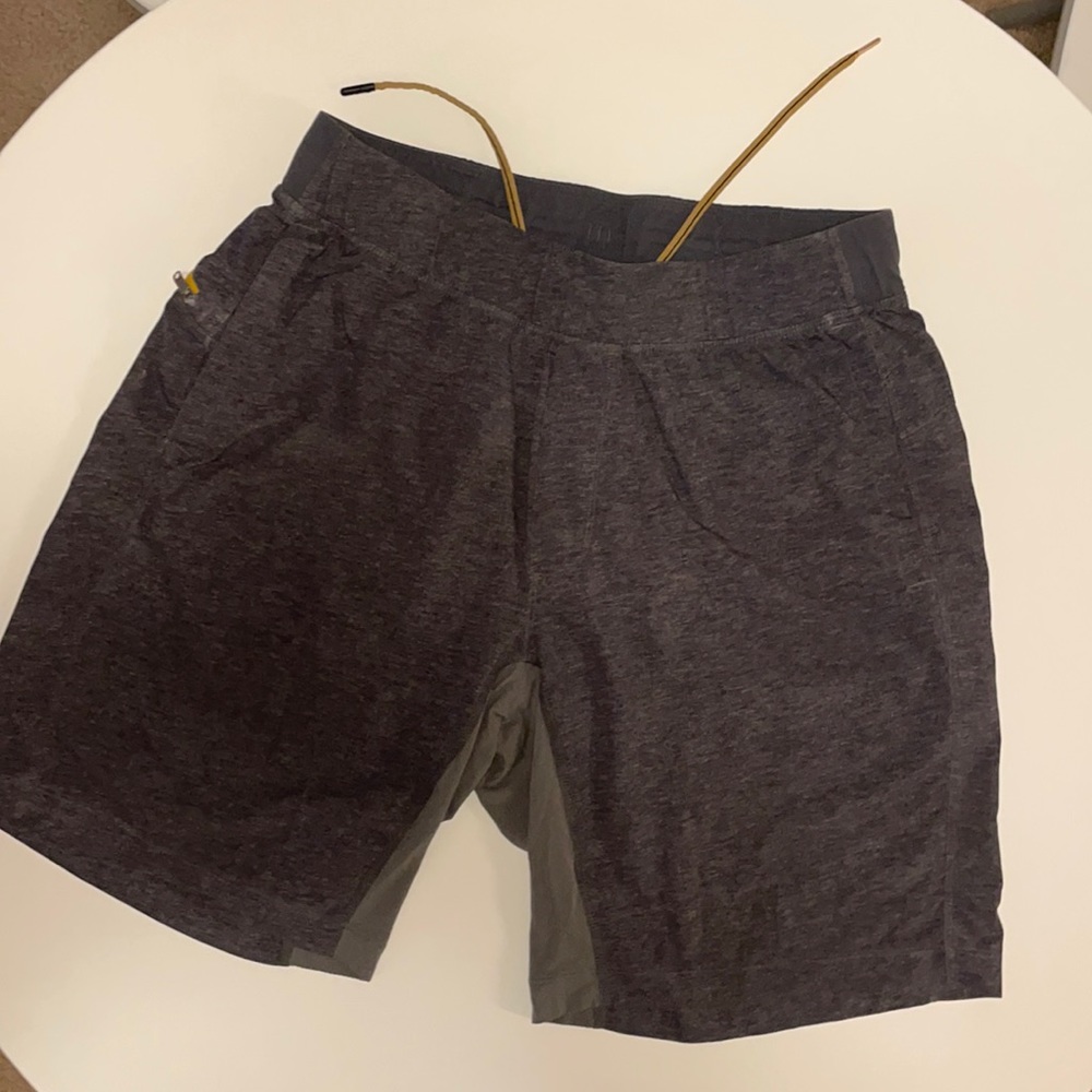 Large Lululemon Shorts 9” with Liner